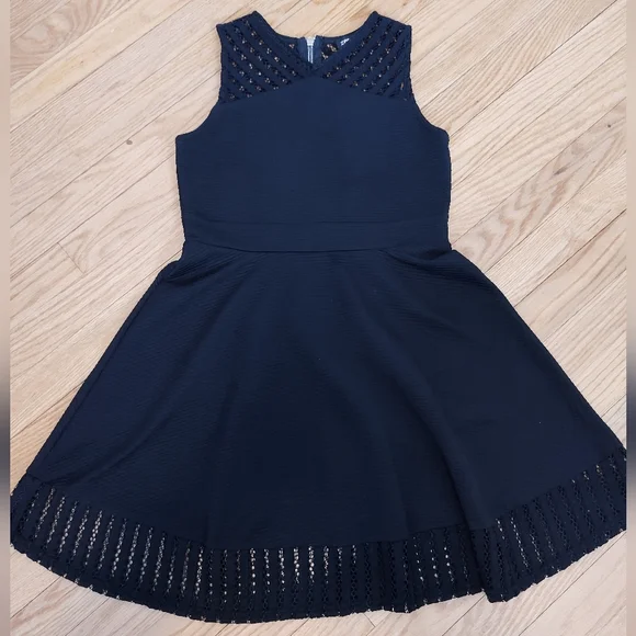 Super cute black dress. Zenzi. Girls 14. - Picture 5 of 15